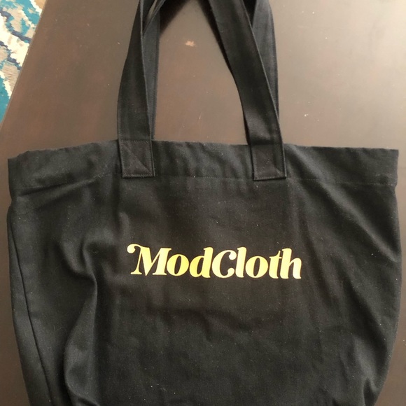 NEW ModCloth Halloween tote SALE trick-or-treat π§‘πΊππ¦ββ¬π€π»π§πΌββοΈπ #halloween - Picture 5 of 5